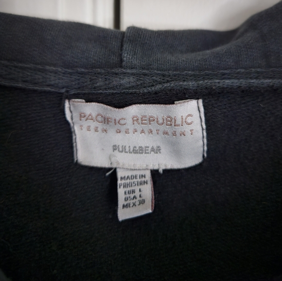 Pull&Bear Black Crop Jacket w/Hood - Picture 3 of 7